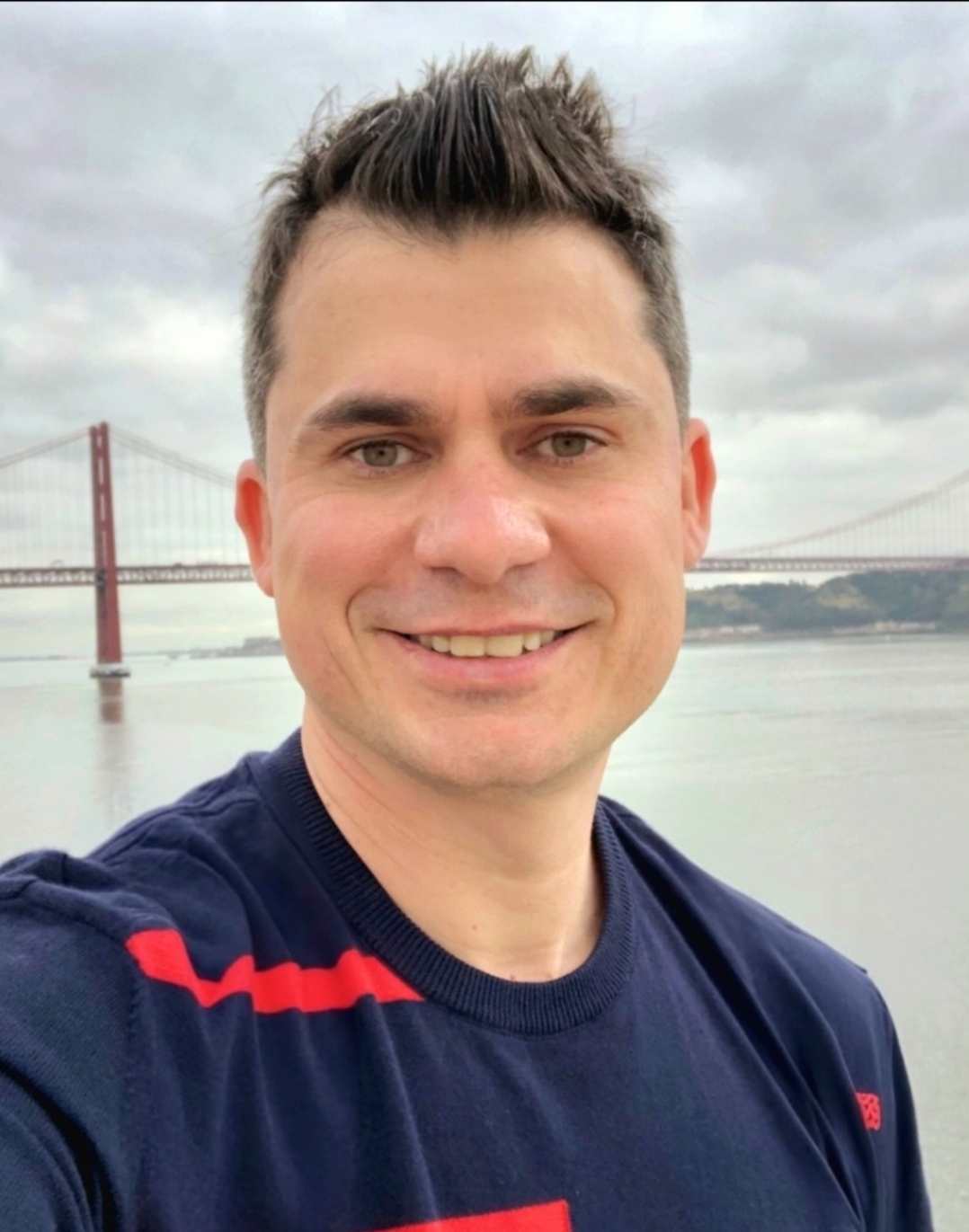 Ezequiel R. Zorzal